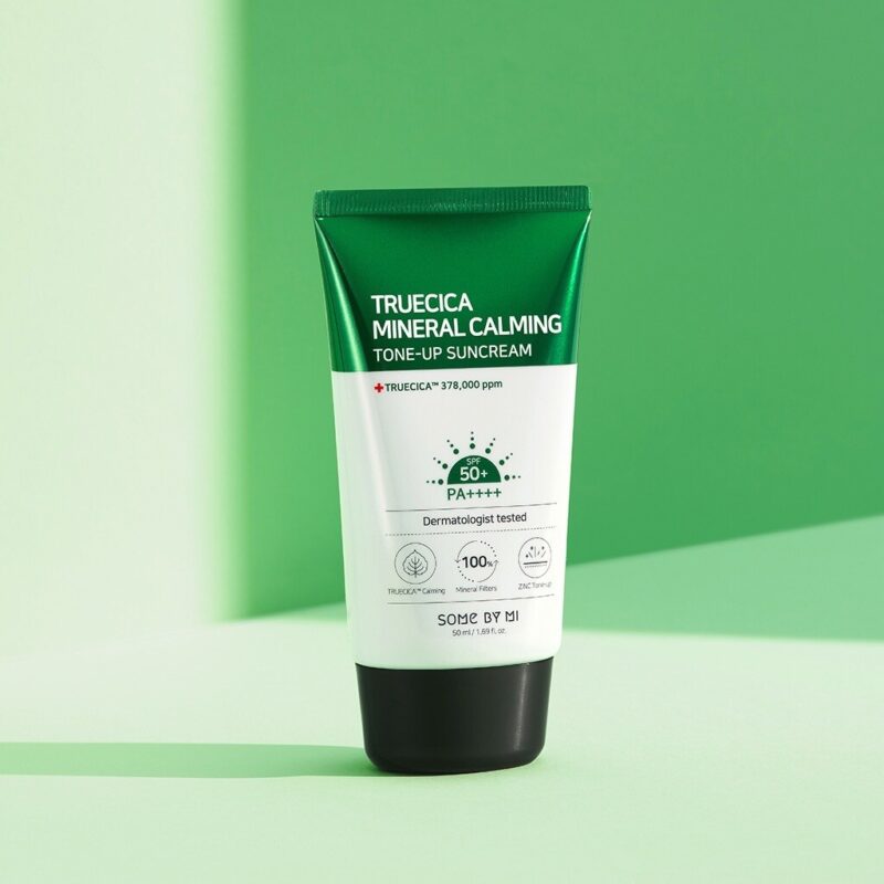 Kem chống nắng Some By Mi Truecica Mineral Calming Tone-up Suncream (50ml)